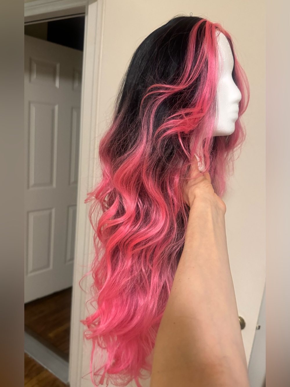 Pink Ombre Long Wavy Women’s Synthetic Wig - Picture 11 of 17
